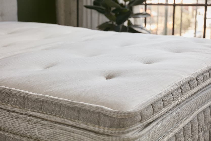The 12 Best Organic & NonToxic Mattress Toppers LeafScore