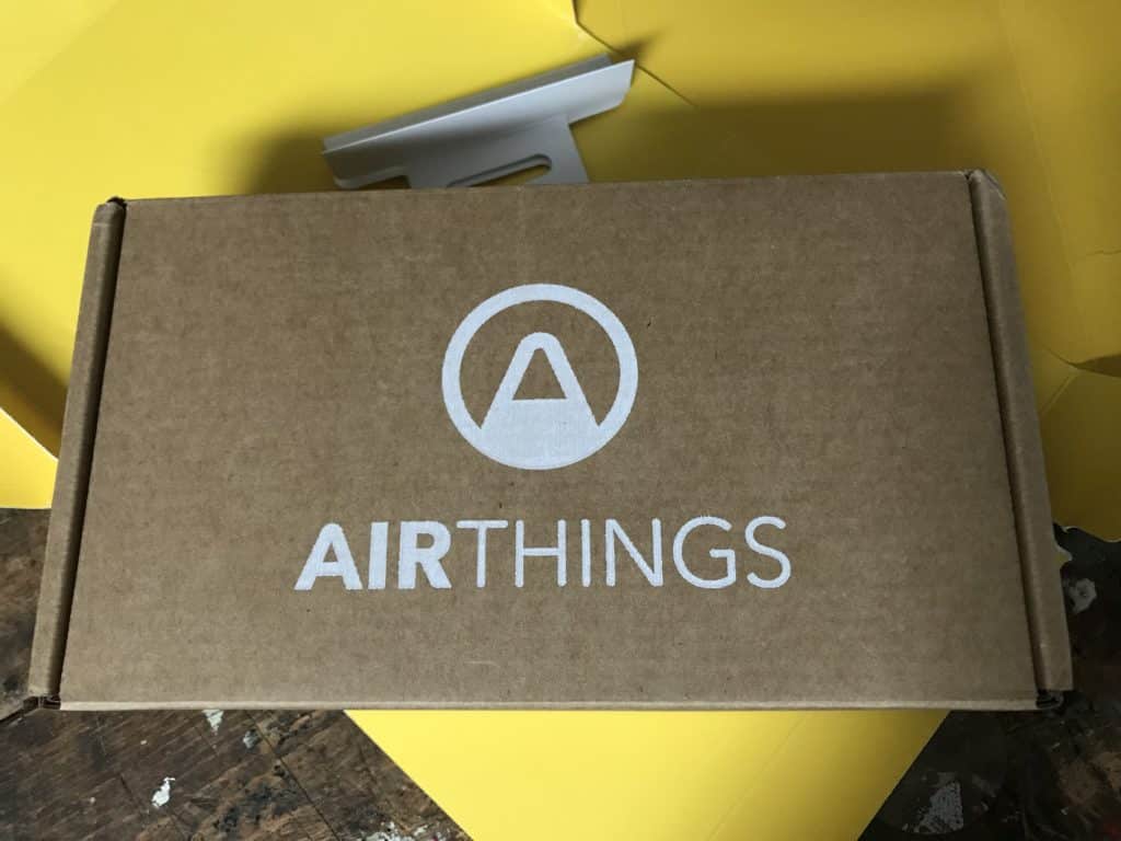 This image has an empty alt attribute; its file name is Airthings-ViewPlus-package-1024x768.jpg
