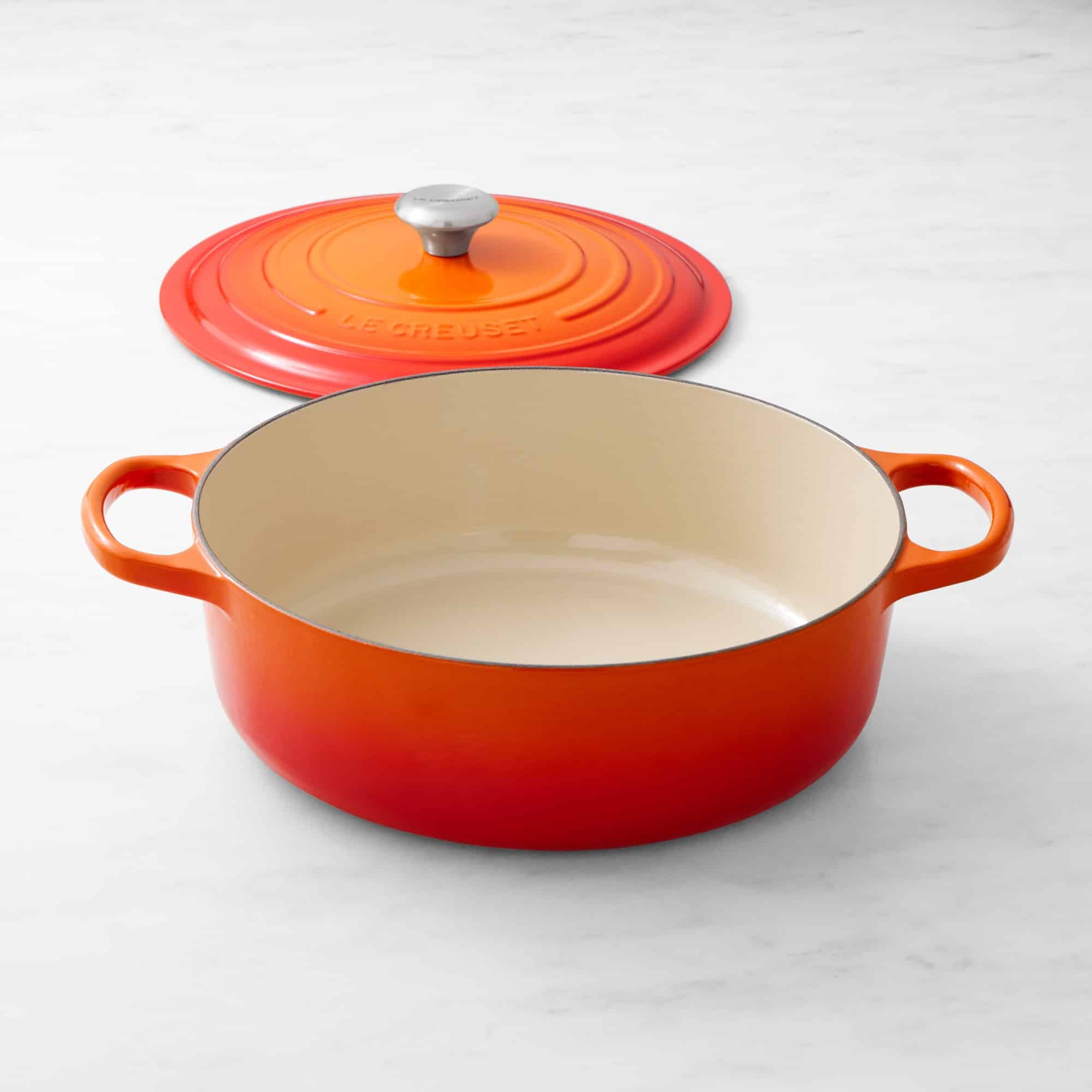 le-creuset-signature-enameled-cast-iron-round-wide-dutch-oven