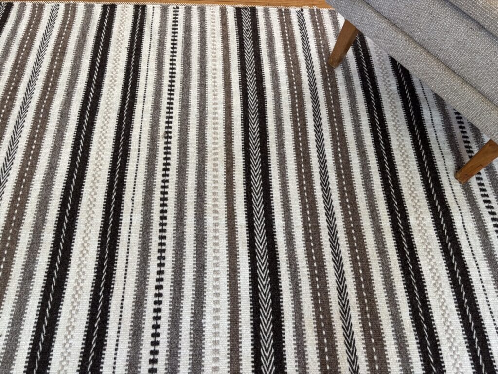 Hook and loom test rug